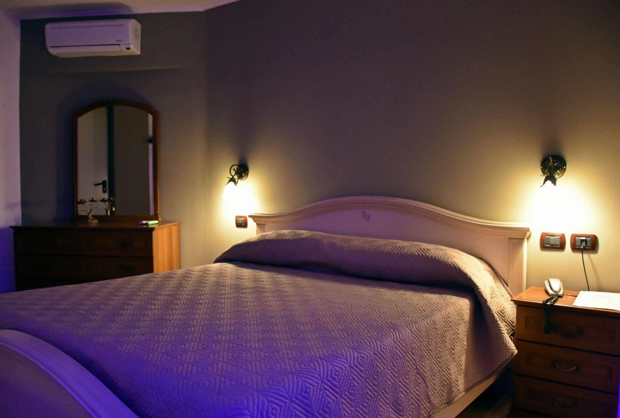 Hotel Joy Кастель Вольтурно Экстерьер фото
