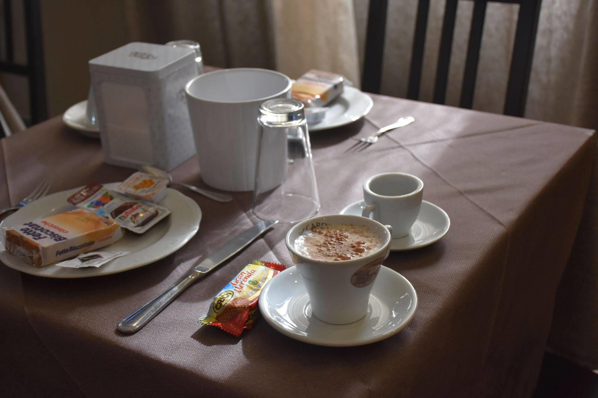 Hotel Joy Кастель Вольтурно Экстерьер фото
